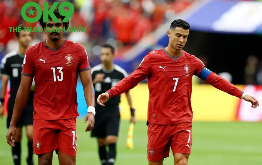 Ronaldo cần ghi bàn trước Uzbekistan để giải tỏa áp lực. Ronaldo cần ghi bàn trước Uzbekistan để giải tỏa áp lực.